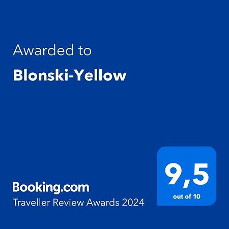 Blonski-Yellow Màlaga Exteriér fotografie